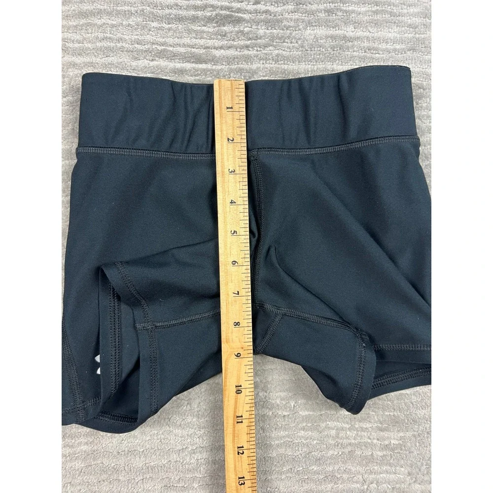 Under Armour Shorts Youth Medium Black HeatGear Fitted Compression Athletic 3.5